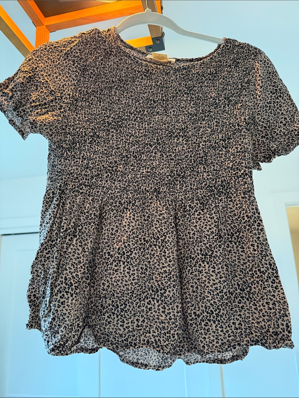 URBAN Romantics Black Leopard Print Short Sleeve Smocked Top